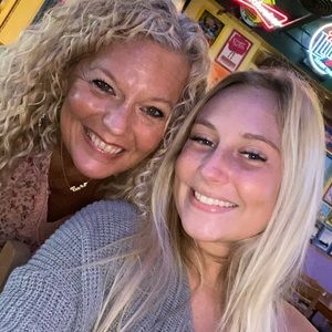 Meet your Posher, Cari